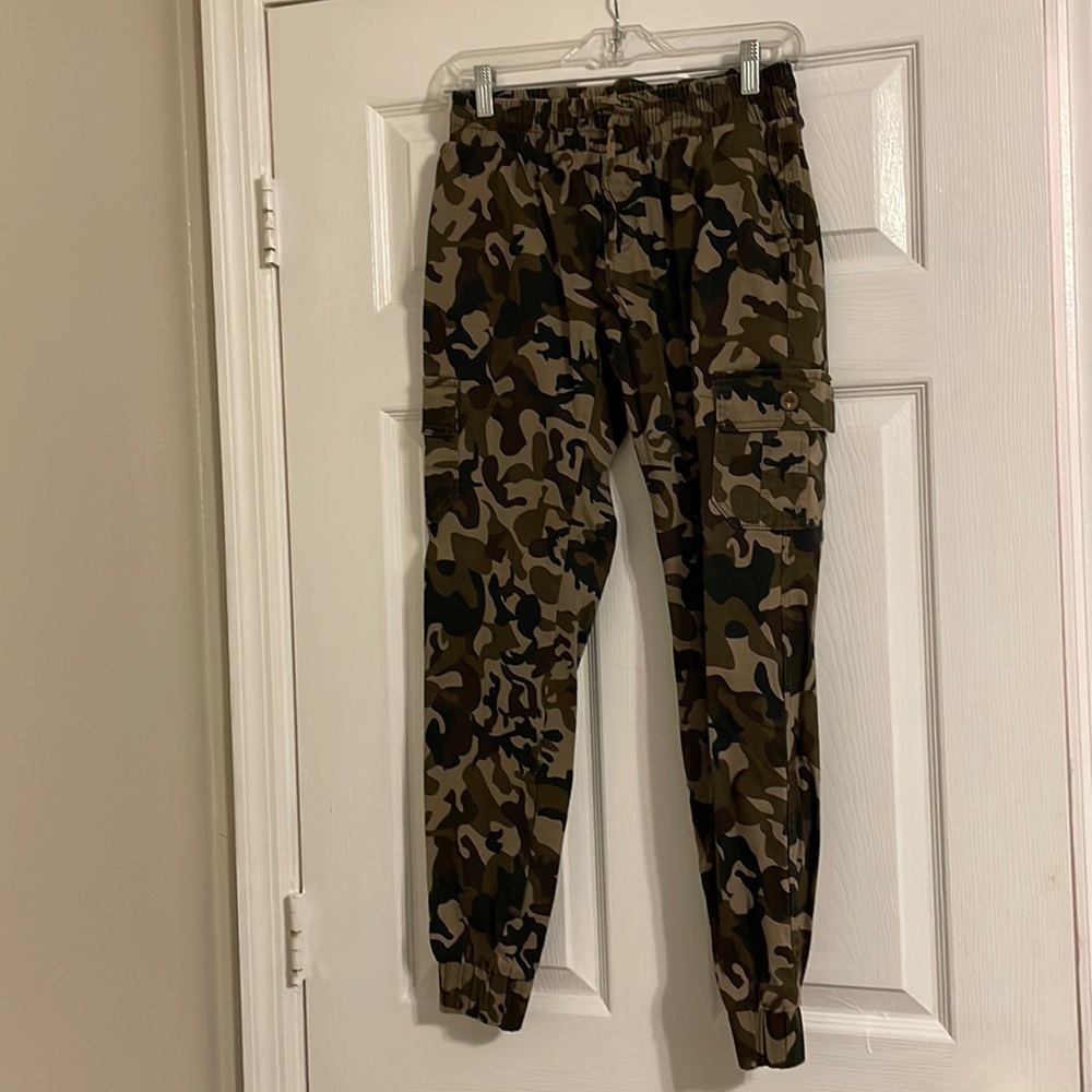 Army print large pants